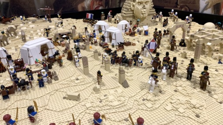 Napoléon raconté au pied de la Butte du Lion, au travers de 40 maquettes en briques Lego