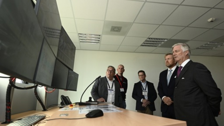 Un premier navire de grande taille passe la nouvelle écluse du North Sea Port à Terneuzen