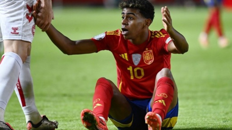 Lamine Yamal forfait contre la Serbie, mardi