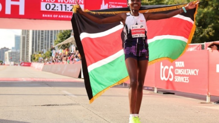 Marathon de Chicago: La Kényane Chepngetich pulvérise le record du monde