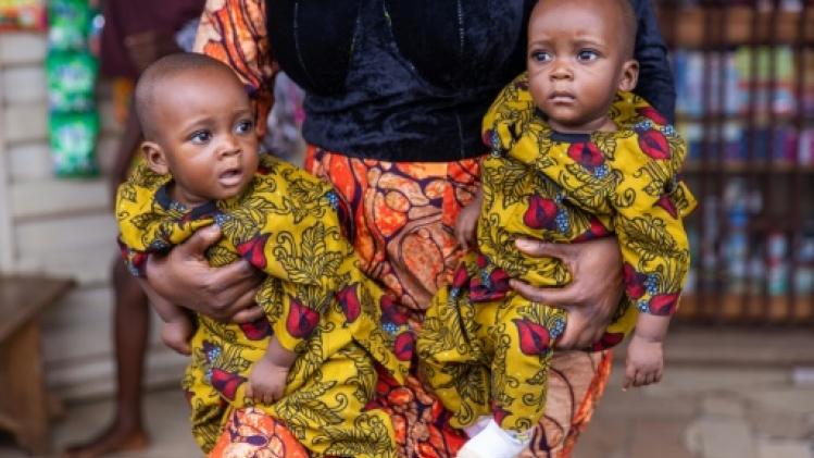 Au Nigeria, la capitale mondiale des jumeaux voit double