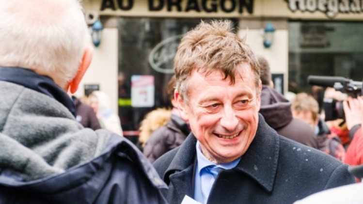 TOURNAI: Delannois dénonce un coup de poignard dans le dos
