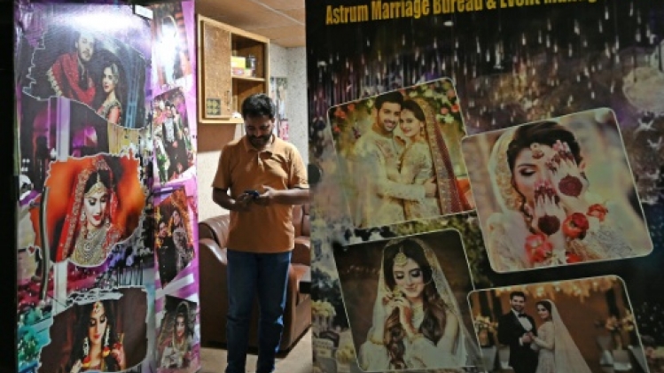 Au Pakistan, les applications de rencontre bousculent les marieuses