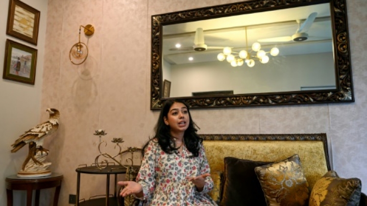 Au Pakistan, les applications de rencontre bousculent les marieuses