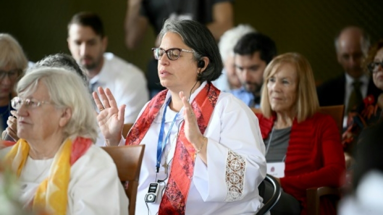 Près du Vatican, une ordination clandestine de femmes prêtres