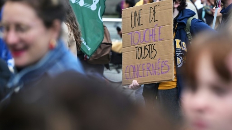 Violences sexuelles: des dizaines de manifestations contre la culture du viol à travers la France