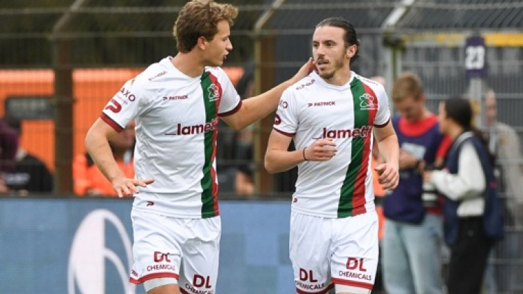 Zulte Waregem s'impose 0-1 au Patro Eisden et devient le nouveau leader