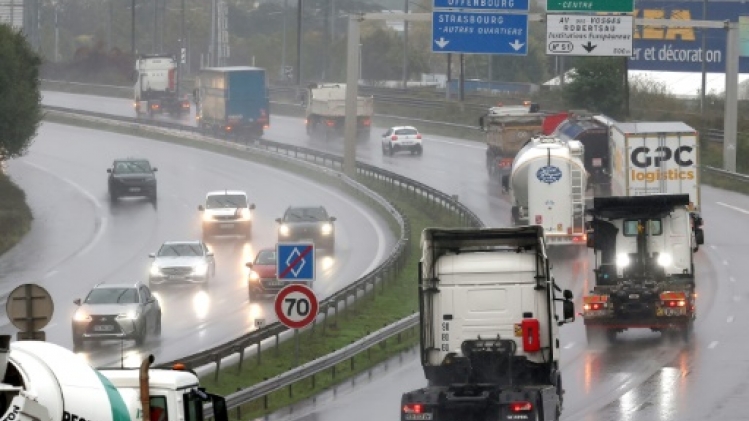 2d5f4b16b0cdf11fbda5b78339810b9b4b0e7748