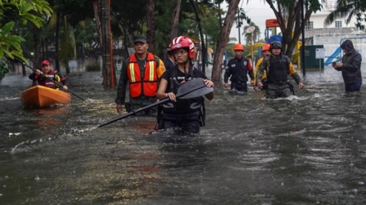 Mexique: de fortes pluies et des inondations frappent l'État du Veracruz