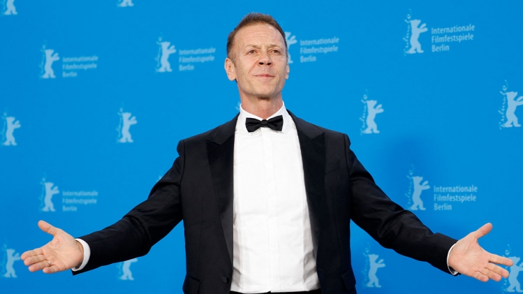 "Il y avait aussi un acteur qui vient de mourir": Rocco Siffredi dit avoir fait des ‘partouzes’ avec deux stars françaises