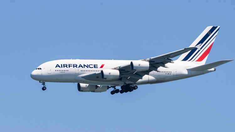 "Un objet lumineux à haute altitude": Air France décide de ne plus survoler la zone de la Mer Rouge