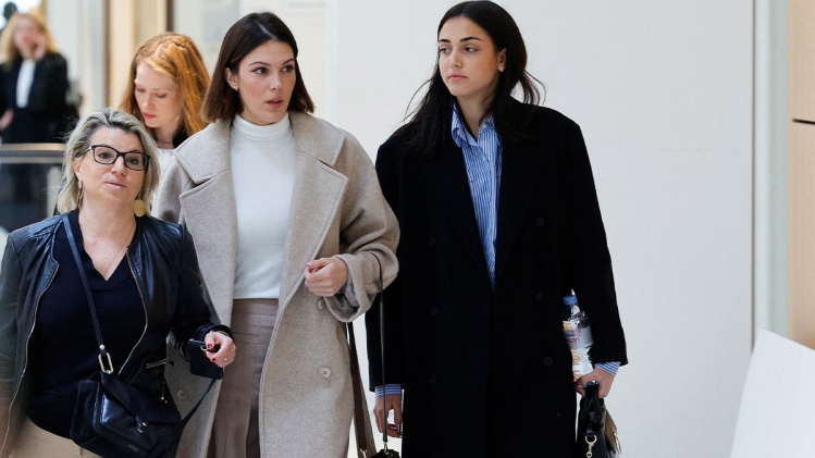 Bruno Pelat, l'ex-compagnon d'Iris Mittenaere, condamné à six mois de prison ferme pour violences conjugales 