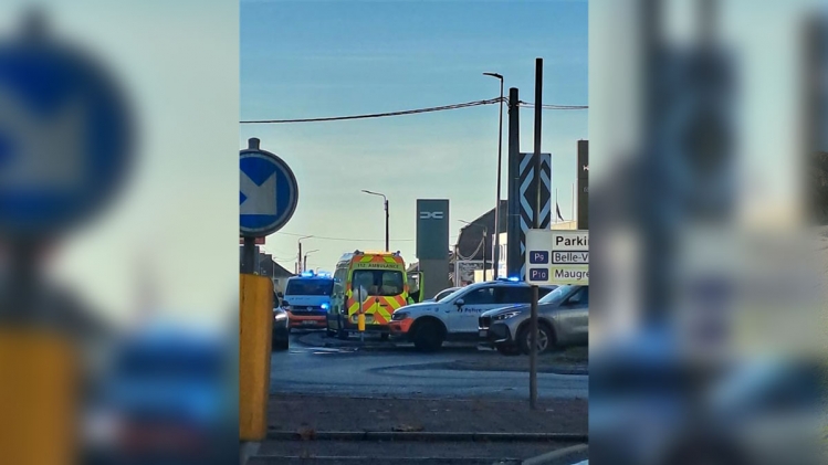 Un accident se produit à La Louvière: un piéton impliqué et emmené aux urgences