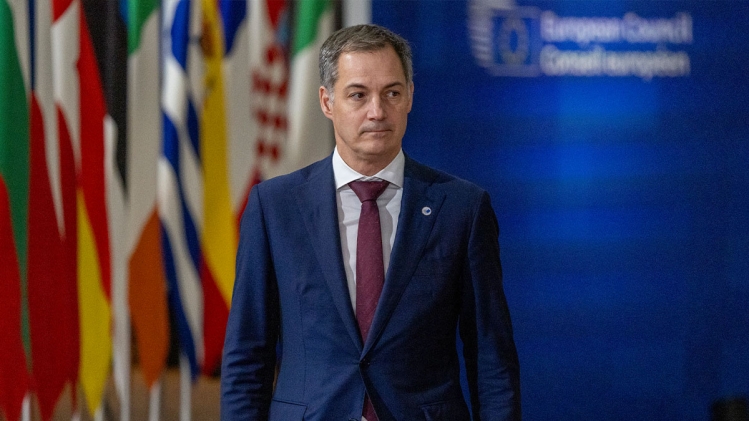 "Laisser la place aux autres": après sa défaite électorale sans précédent, Alexander De Croo sort du silence