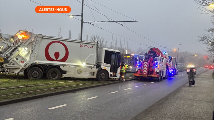 camion-poubelle-tram
