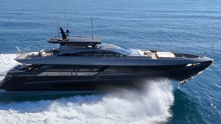 yacht_max_verstappen