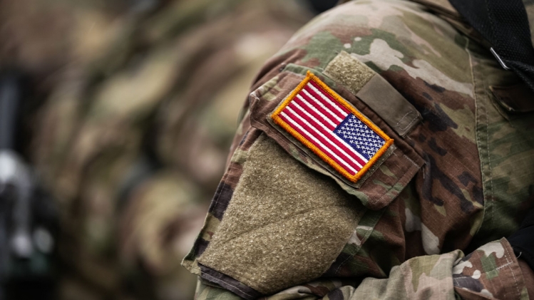 Les États-Unis vont expulser les personnes trans de l'armée: "sauf dérogation, au cas par cas"