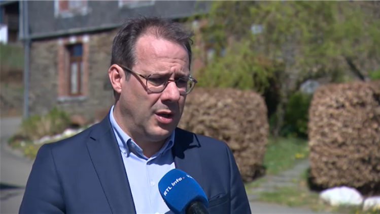 Tout le monde au boulot: David Clarinval détaille l'accord sur la réforme du chômage