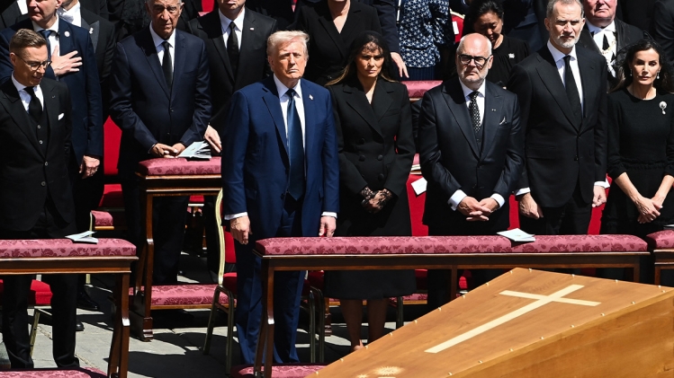 trump-funerailles-pape