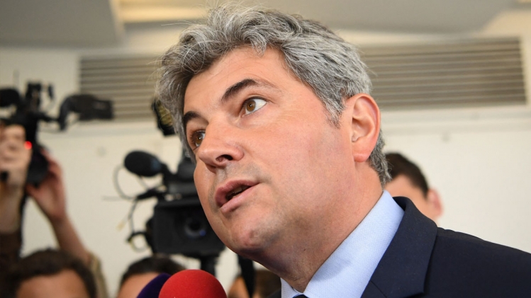 maire-francais-gilles-platret