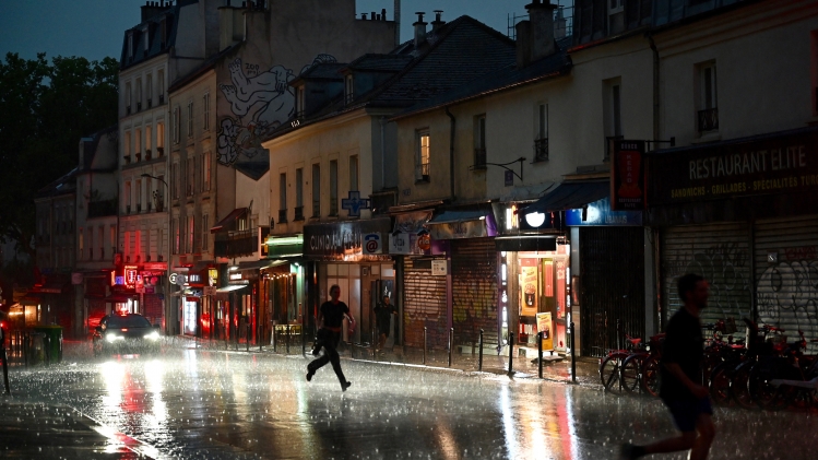 Paris n’a pas échappé aux intempéries.