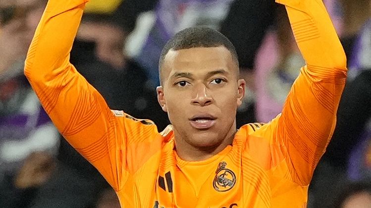 Mbappé_Boobe.jpg