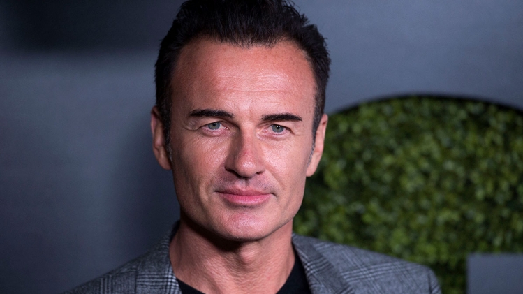 Julian McMahon, star des « Quatre fantastiques » et de « Nip / Tuck » est  décédé: sa femme sort du silence et dévoile la cause de sa mort | RTL Info