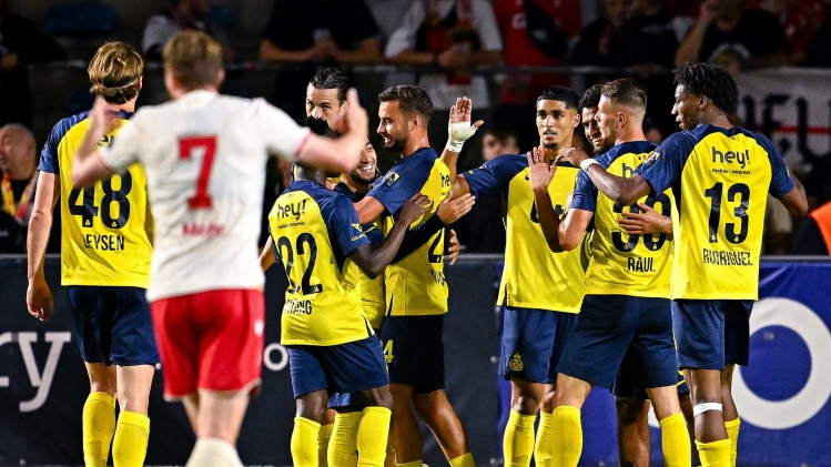 PHOTONEWS_11160795-174