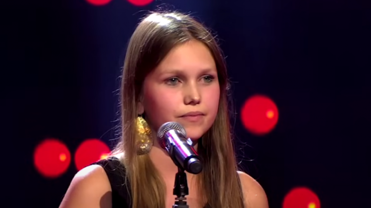 Yana De Saedeleer lors des «Blinds», les auditions à l’aveugle sur The Voice van Vlaanderen, en 2016