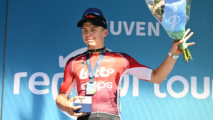 Arnaud De Lie de retour au sommet avec sa victoire au Renewi Tour : « J'ai  joué au poker » | RTL Info