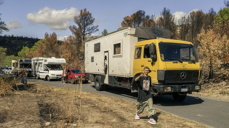 Rave party à Fontjoncouse (Aude)