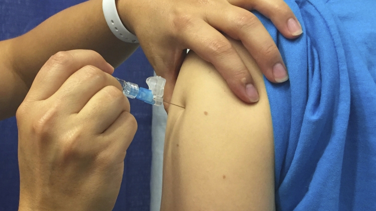 Se vacciner contre la grippe reste important pour les femmes enceintes.