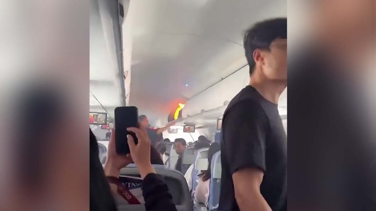 feu avion air china.jpg