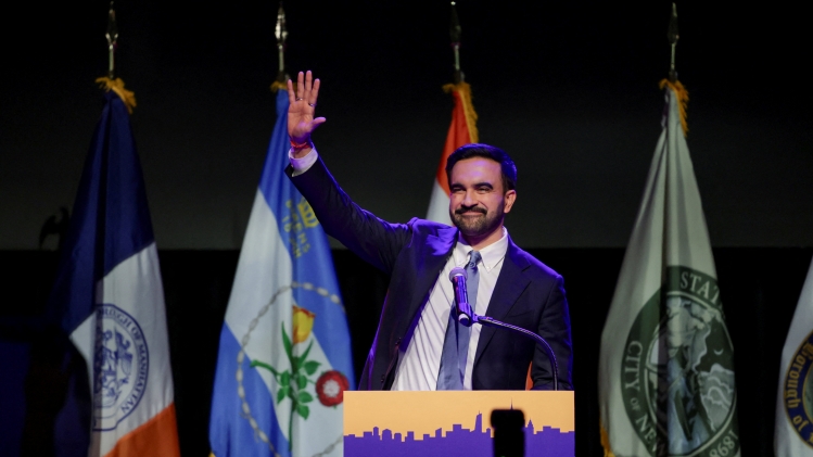 2025-11-05T052346Z_1826005891_RC24QHAG10RL_RTRMADP_3_USA-ELECTION-NEW-YORK-MAYOR