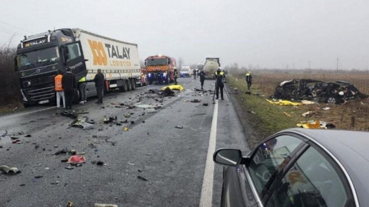 G_rzb6CWEAA1YPZ.jfif