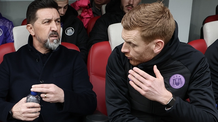 Qui succédera à Besnik Hasi ?