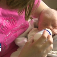 Le nom de famille du père, de la mère ou des deux pourra bientôt figurer sur les cartes d'identité. C'est un projet qui relancé par la ministre Annemie Turtelboom.