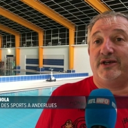 La piscine d'Anderlues est un véritable gouffre financier pour la commune. Les autorités ont investi pour la restaurer, mais un problème à la toiture est venu compromettre la réouverture de la piscine. Il faudra payer près d'un million d'euros pour résoudre le problème. Qui va payer? Il faut à présent que la justice détermine les responsabilités dans ce dossier.