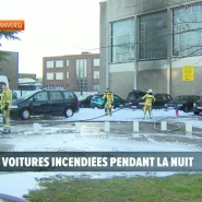 Trois véhicules ont été incendiés dans la nuit de samedi à dimanche dans le district anversois de Hoboken, a indiqué la police locale. Le feu a pris à partir d'une des voitures et s'est propagé à deux autres, qui étaient garées. La cause de l'incendie n'a pas encore été déterminée.