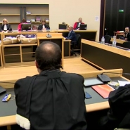 La cour d'assises de Mons a achevé de juger les 4 meurtriers de Jean-Claude Libiez, un fermier de Roisin assassiné lors d'un vol qui a mal tourné. Le jury leur a infligé des peines allant de 15 à 23 ans de prison.