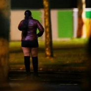 Prostitution à la campagne: la peur et l'isolement pour les travailleuses du sexe