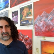 Des montagnes rouges au désert paisible: Omar Ben Laden expose en Normandie