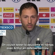 Pourquoi avoir placé Alexis Saelemaekers à l'arrière gauche?