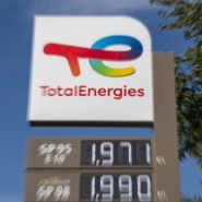 Carburants: TotalEnergies prolonge le plafonnement à 1,99 euro, prix coûtant dans des supermarchés