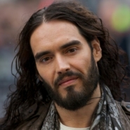 Une femme accuse l'acteur Russell Brand d'exhibitionnisme