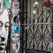 Le 5 bis rue de Verneuil à Paris, lieu de recueillement des fans de Gainsbourg