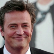 D'autres facteurs ont toutefois également contribué à sa mort, déterminée comme étant un accident, a détaillé la même source: noyade, maladie coronarienne, et des effets de la buprénorphine, un médicament utilisé pour traiter l'addiction aux opioïdes.