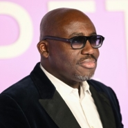 En Une du Vogue britannique, 40 célébrités, pour le départ de son rédacteur en chef