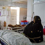 La crise des soins de santé en Afghanistan aggravée par le retour des talibans, selon HRW