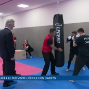 Les cadets de la police de bruxelles découvrent le travail des forces de l'ordre dans ce contexte de violences et de criminalité. Et, dans ces circonstances, la police attire-t-elle toujours les jeunes recrues ?